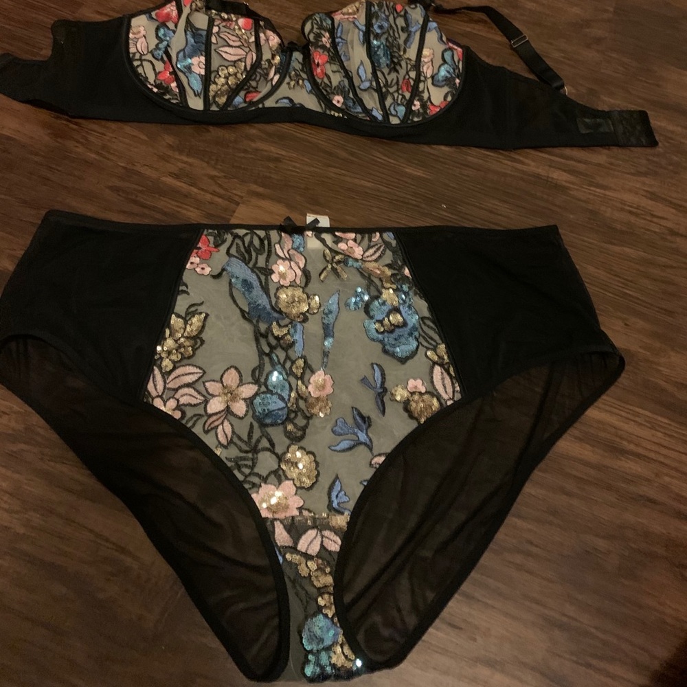 Gabifresh Sequin Bra and Panty Set